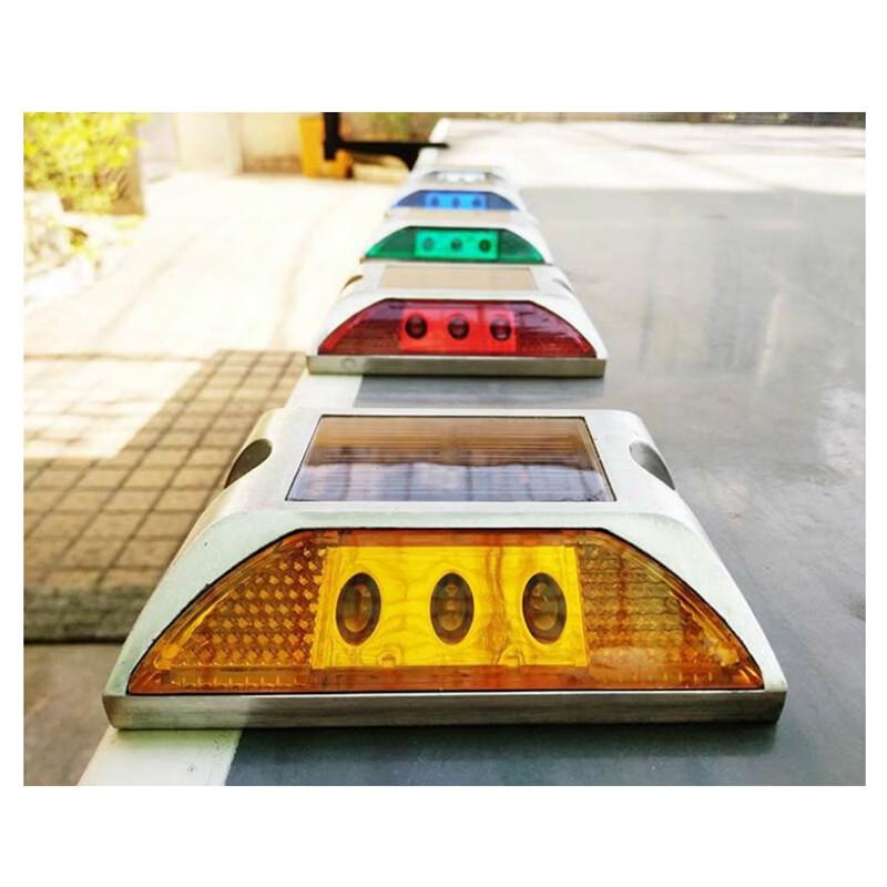 Solarreflektierender Fahrbahnmarkierungsleuchtenpfosten