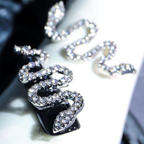 Delicate Nail Decoration Three-dimensional Solid Long Lasting