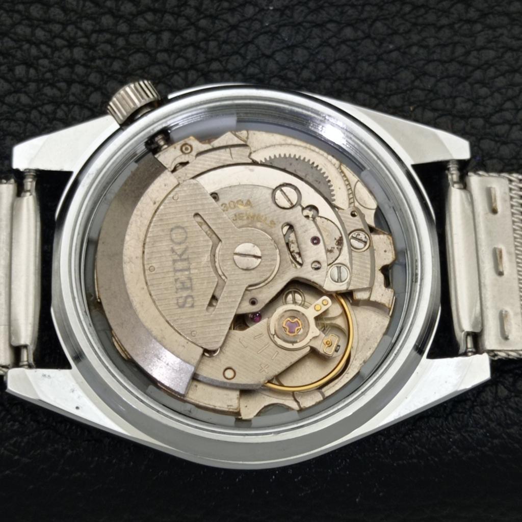 VINTAGE SEIKO 5 AUTOMATIC REFURBISHED JAPAN MENS BLACK DIAL WATCH A440533-9 Sk-a440533-1