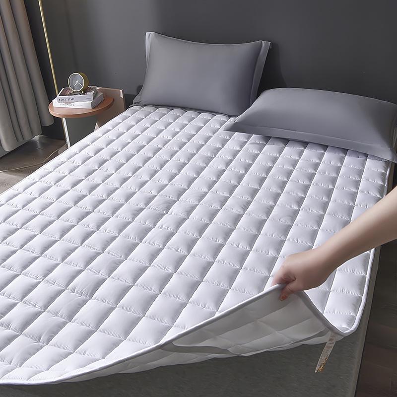 Hotel Bed Protector: Stain-Proof Quilted Mattress Cover
