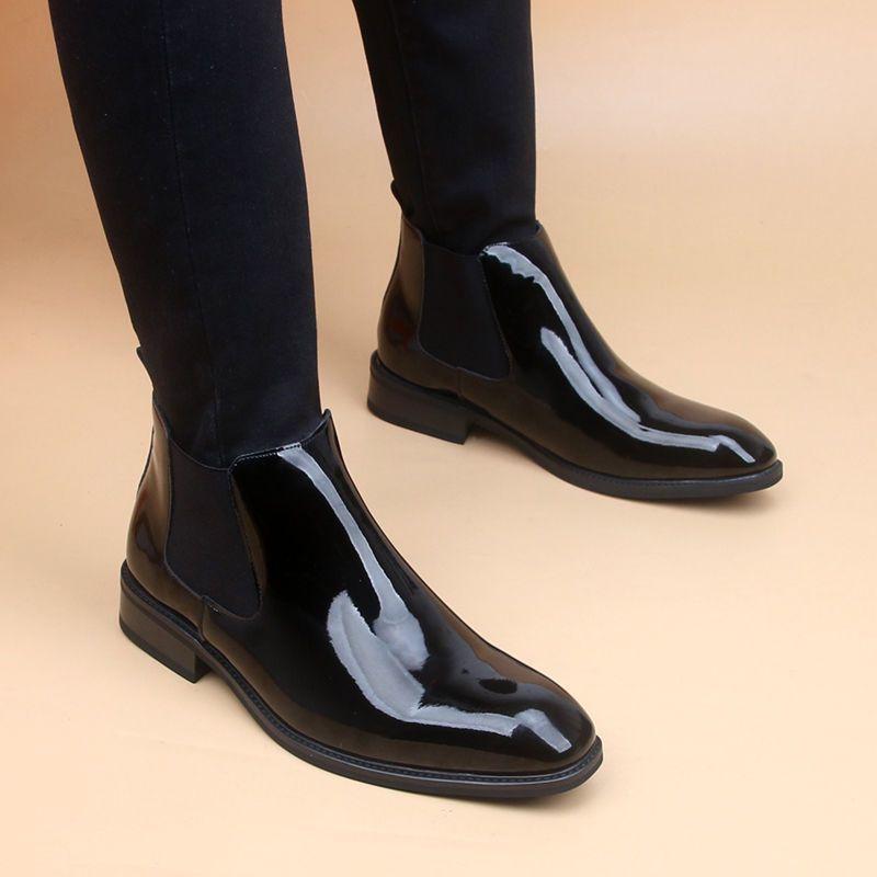 2025 Modetrend neue britische Herren High-Top Lederschuhe spitze Zehen und Füße Chelsea Kurzstiefel Friseur trendige Schuhe