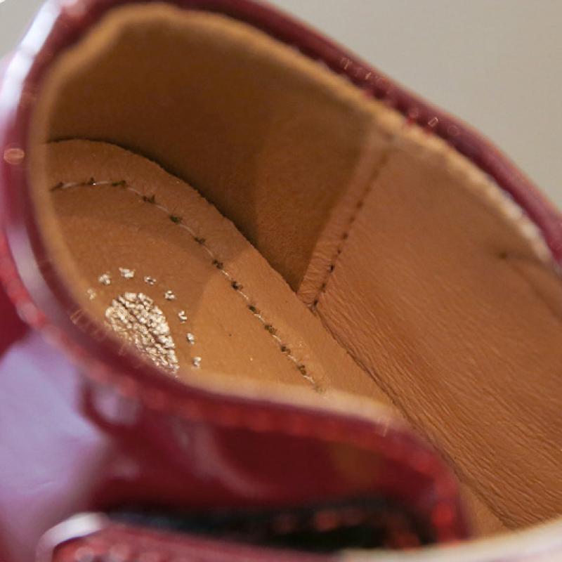 Nya läderskor för flickor Rosett Flickor Princess Skor Mjuk sula Singelskor Dance Performance Skor