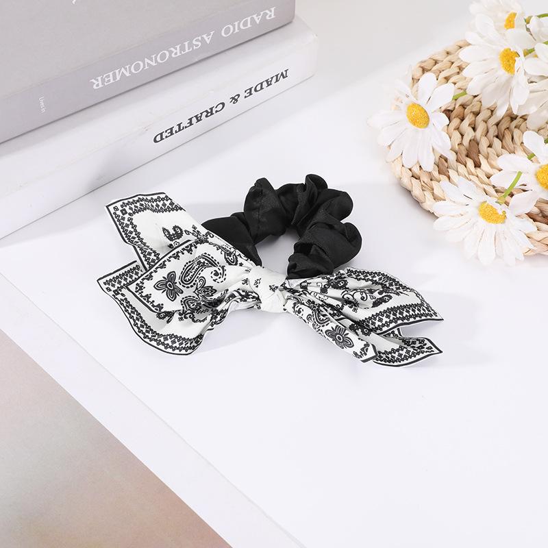 

French High-End Cashew Flower Claw Clip - 2024 AB Model Updo Hair Accessory