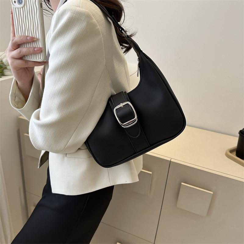 Street Fashion Pu Crossbody Bag Trendy Shoulder Bag For Daily Wear Black White 2023 Summer New Armpit Bag