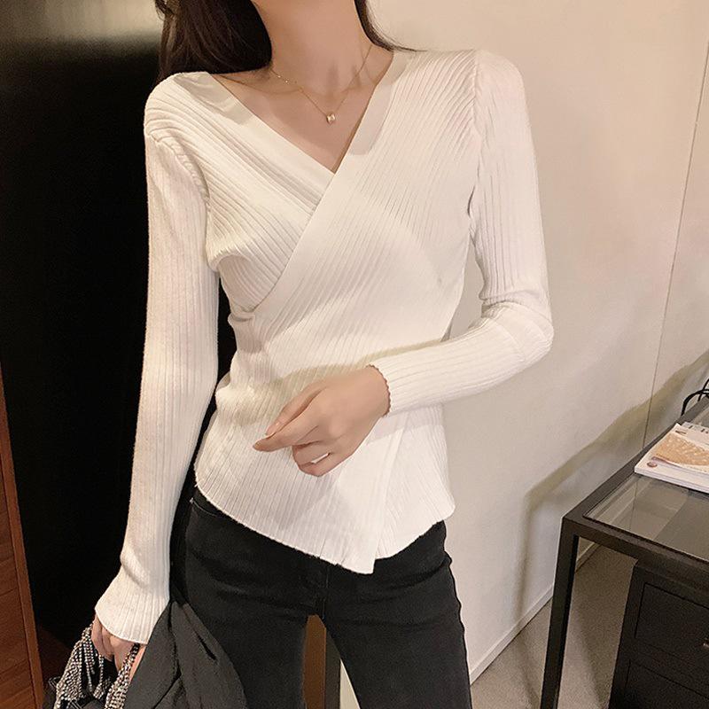 Women's V-Neck Irregular Knit Long Sleeve Sweater - Slimming Autumn Fashion Top