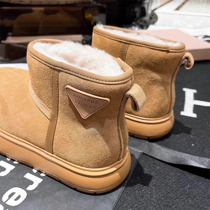 

Флисовые теплые шерстяные зимние ботинки женские зимние 2025 новые ботинки из хлеба пушистые короткие ботинки увеличивающие высоту хлопковые ботинки 35