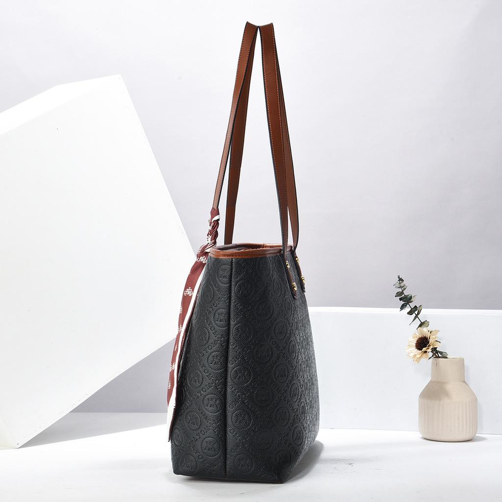 Tote bag commuter big bag women's new model