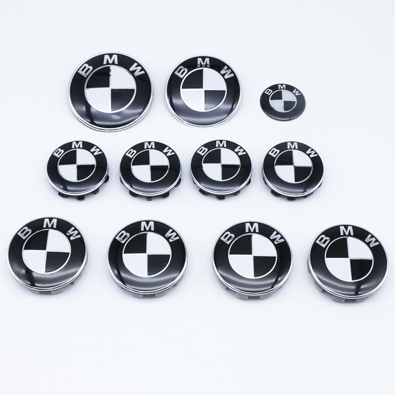 7 st Svart Vit Bil Främre Motorhuvsemblem För BMW X1 X2 X3 X4 Fälgkapslar Emblem X5 X6 F48 F39 F10 F30 G11 E60 G01 E84 E83 Auto