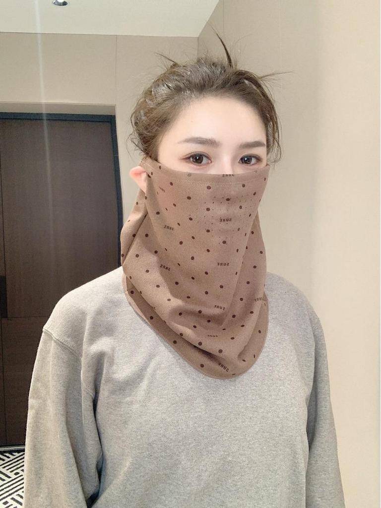 Cycling Windproof Balaclava: Ear-Hanging Breathable Design for Face and Neck Protection in Winter