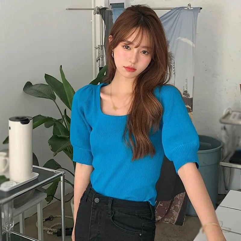 

Женская трикотажная блузка в рубчик, узкая футболка с квадратным воротником, стильный топ с пышными рукавами для девочек, трикотажная блузка, повседневные топы, футболка One Size