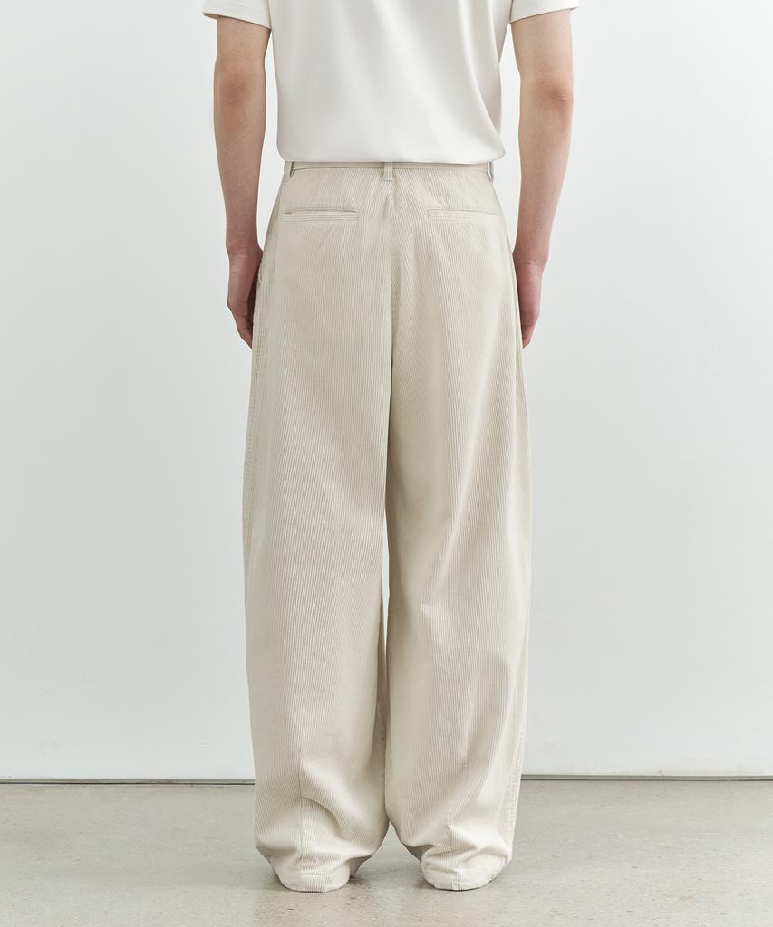 Musinsa Standard 8W Corduroy Balloon Pants [Cream]