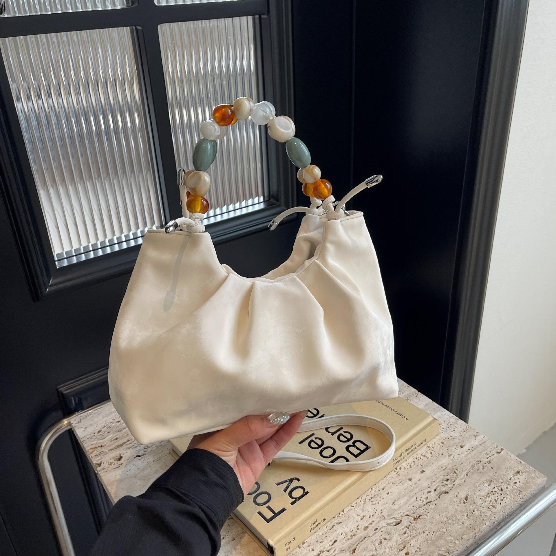 

Изысканная красочная сумка через плечо с бисером, новая женская мягкая сумка из полиуретана с магнитной пряжкой, закрывающаяся подмышками, сумка для отдыха и отпуска