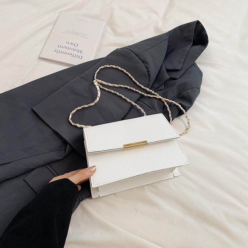 

Высокоценный нишевый дизайн повседневная однотонная маленькая сумка женская 2025 новая модная универсальная наплечная сумка-мессенджер белый
