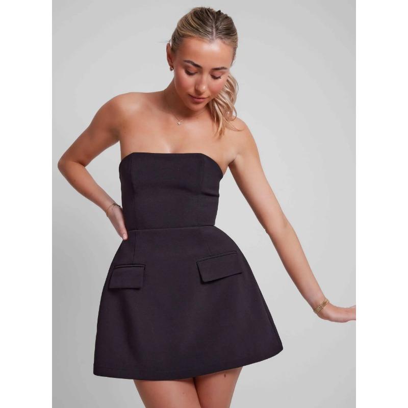 Kurzes Kleid aus Samt mit fester Schulter, ALine, weihnachtliches, gespleißtes, trägerloses Minikleid, 2024, hohe Taille, schlanke Club-Roben, sexy Hottie, rückenfreies Partykleid