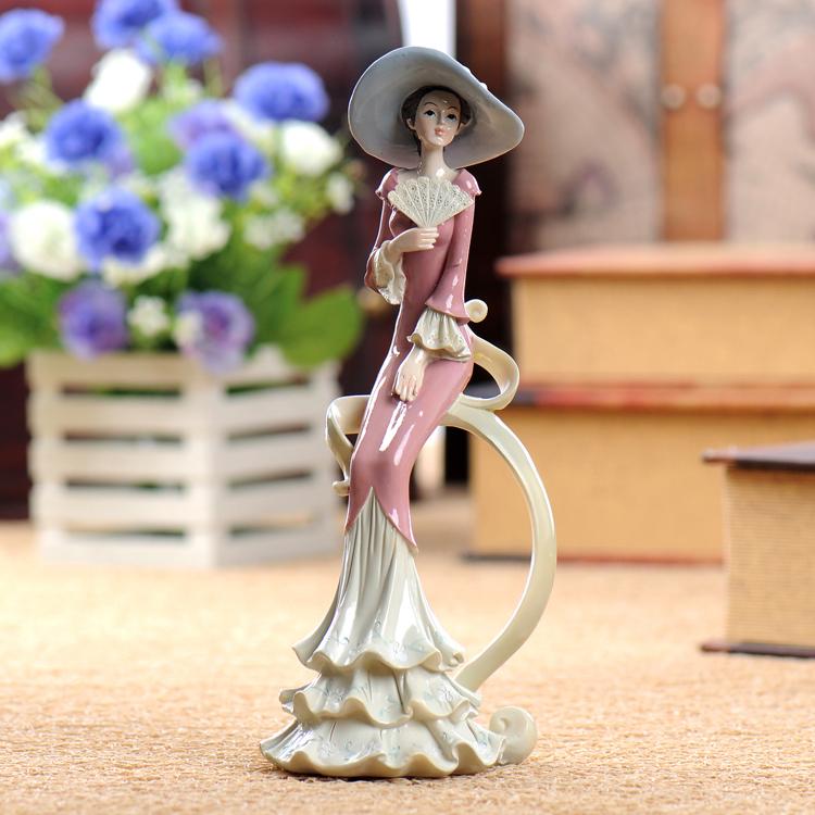 European Resin Victorian Girl Statues Accessories Home Livingroom Desktop Figurines Decoration Office Table Sculpture Adornments