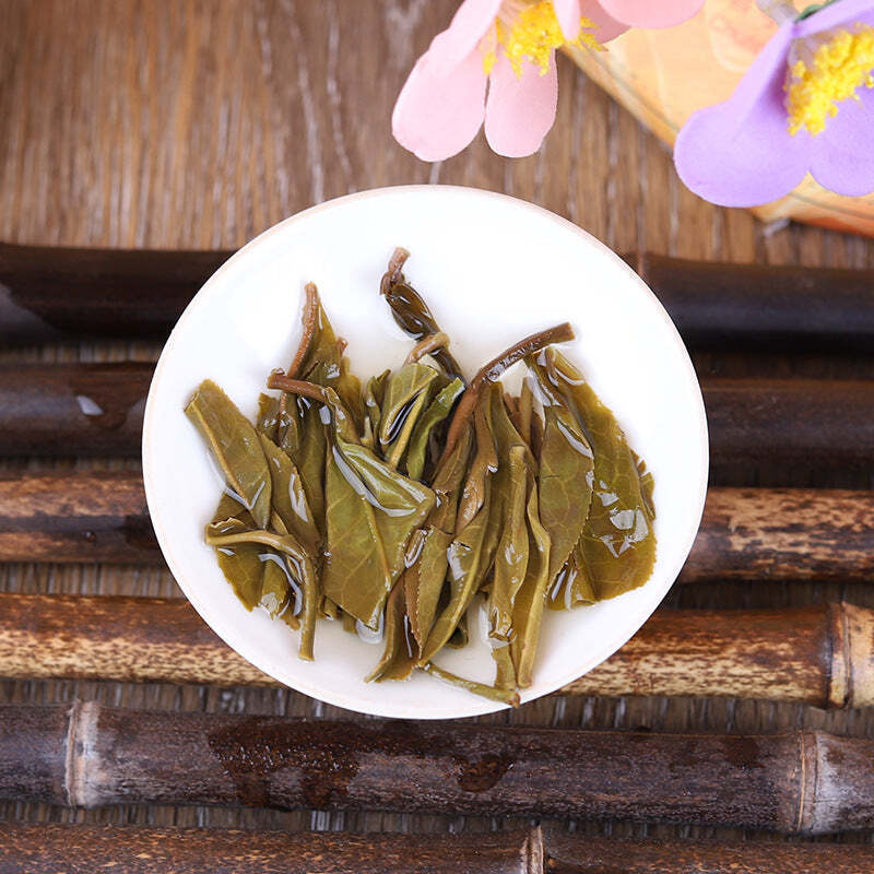 357g Top Pu-erh Shengcha Menghai Qizi Puerh Rohteekuchen Yunnan Pu'er Grüner Tee