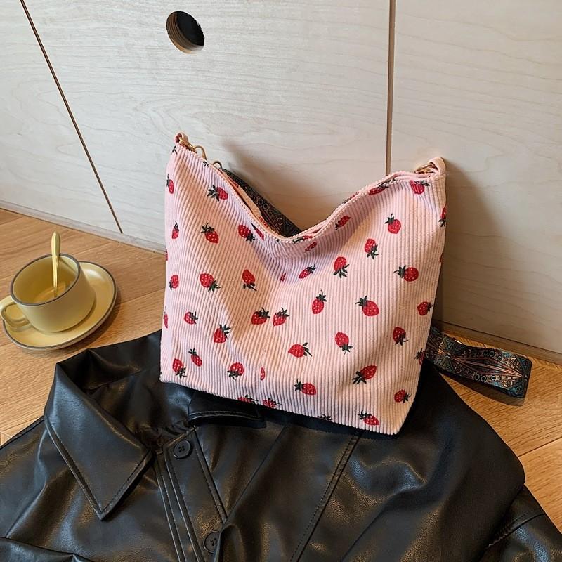 Trendy Fashionable Vertical Quilted Tote Bag For Women Ideal For Daily Use And Commuting