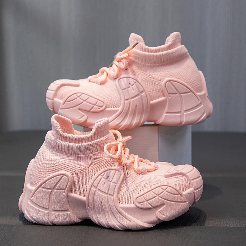 

Children s fly-woven shoes tide 2025 spring new Korean version of boys breathable mesh sneakers girls soft-soled running shoes 26-31 yards whole box shot 48 pairs розовый