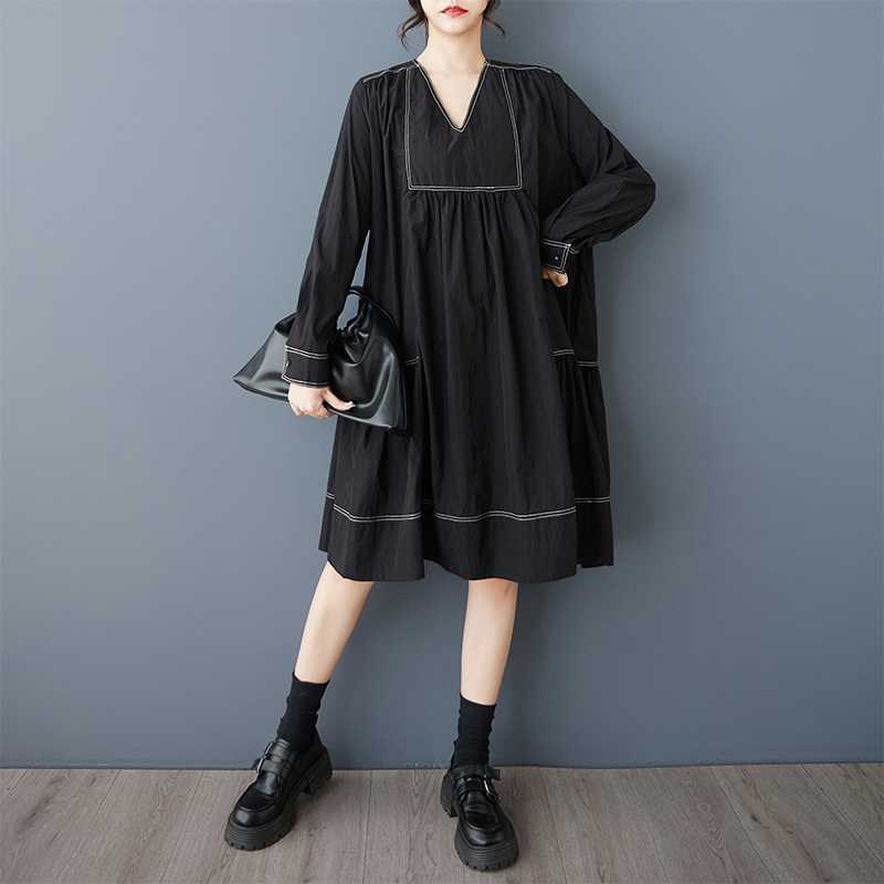 Spring New Loose Dark Design Style Transparent Pleated Patched Concealing Fat and Slimming Dress with V-neck