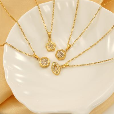 Light Luxury Elegant Gentle Zircon Geometric Necklace Femininity Titanium Steel Gold Clavicle Chain