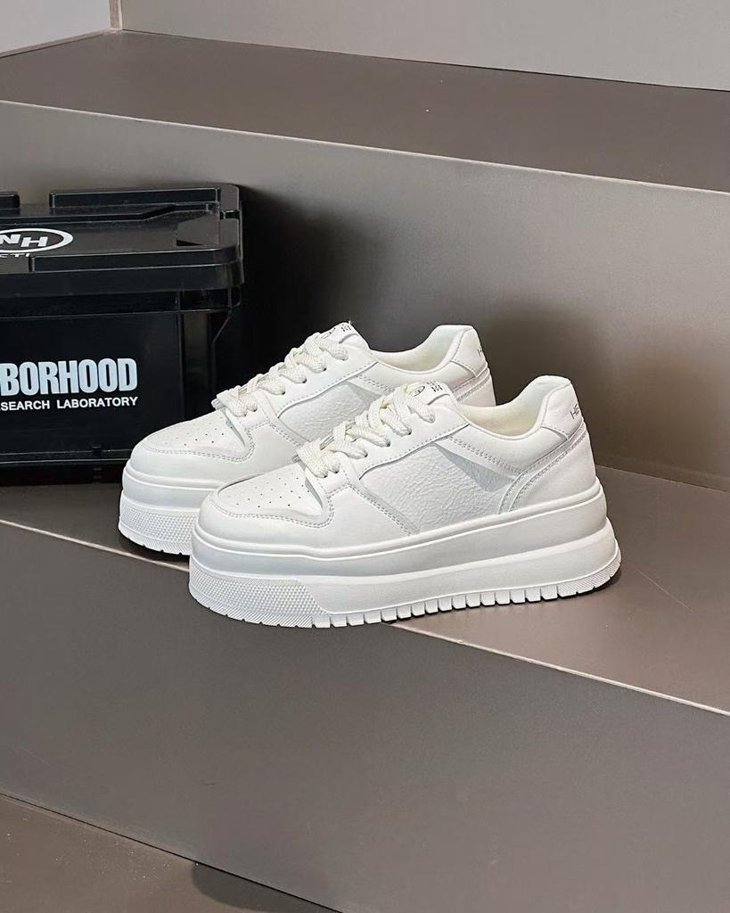 Simple little white shoes women's spring new thick-soled heightened leather lightweight small casual sports board shoes