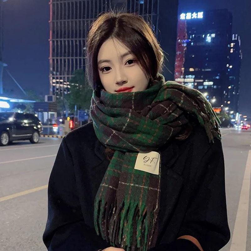 Retro Green Plaid Scarf Women's Winter Senior Sense Korean Version Versatile Imitation Cashmere Student Warm Shawl Thickened Scarf