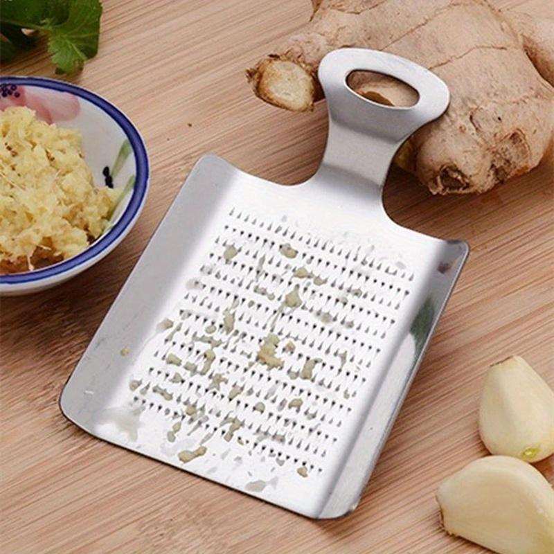 1pc Stainless Steel Garlic and Ginger Grater - Kitchen Accessory for Food Preparation