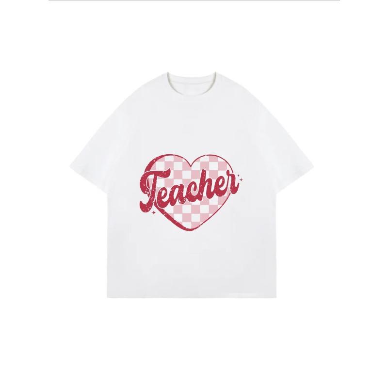 Oversized T-Shirt with Pink Checkered Heart & "Teacher" Print – Vintage Teacher-Themed Sweet-Style Top