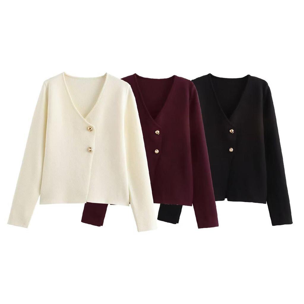 2024 Autumn Women's European & American Style Fashion: Simple Three-Color Gold Button Long Sleeve Knitted Top