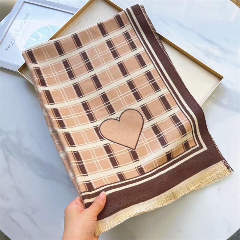 

New cute and sweet plaid scarf women s winter thickened holiday style photo imitation cashmere big red shawl 180x65cm хаки