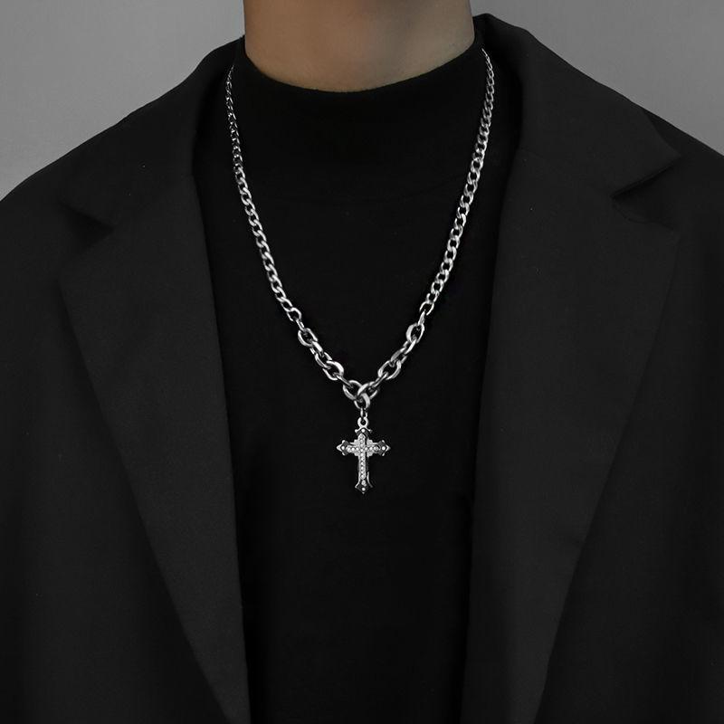 Men' cro necklace Men' trendy hip-hop high-end trendy brand veratile pendant boy niche deign