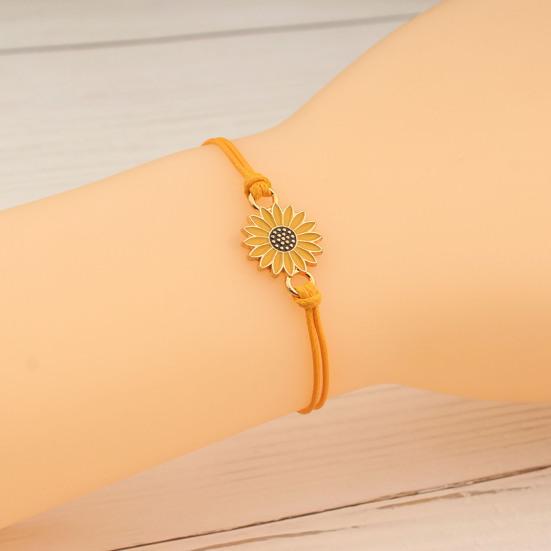 2Pcs Braided Bracelets, Adjustable Drawstring Design Friendship Bracelets, Chrysanthemum Pendant Friendship Wristbands for Versatile Daily Wear