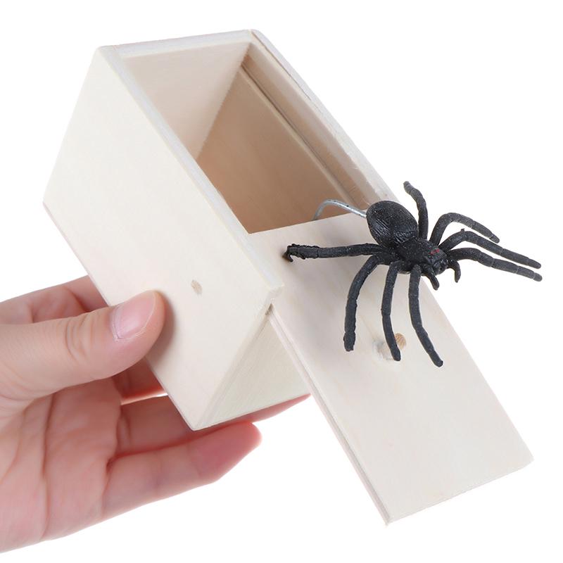 Funny Wooden Spider Box Hidden In Case Joke Gag Toy Halloween Gift