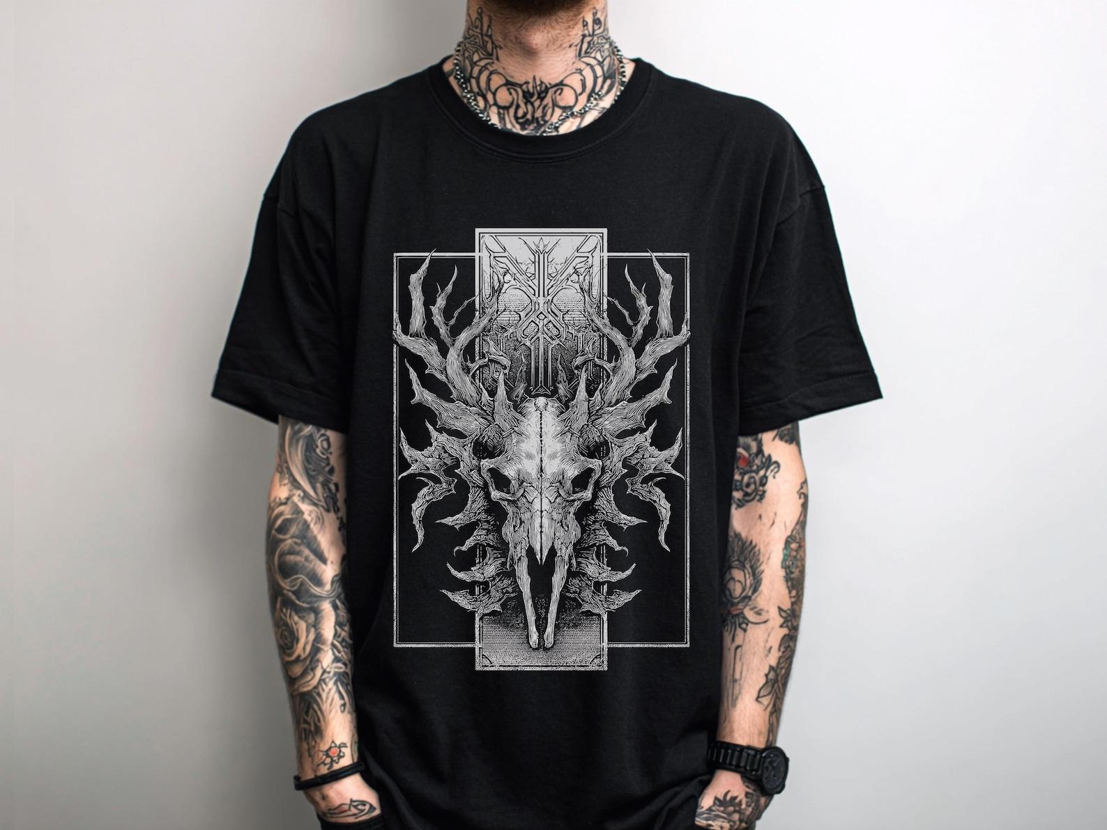 Unisex Cosmic Horror Gothic Graphic T-Shirt, Occult Weirdcore Skull Shirt, Medieval Grunge Graphic Tee, Emo Goth Clothing, Gift for Him Her S