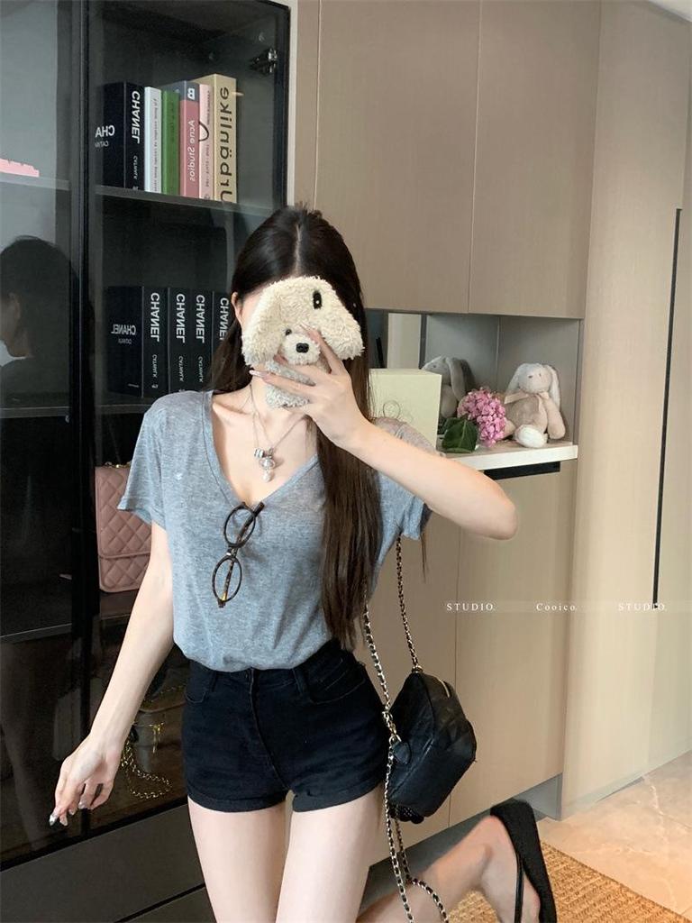 Women's Gray V-neck Short Sleeve Casual Loose Fit Summer T-shirt