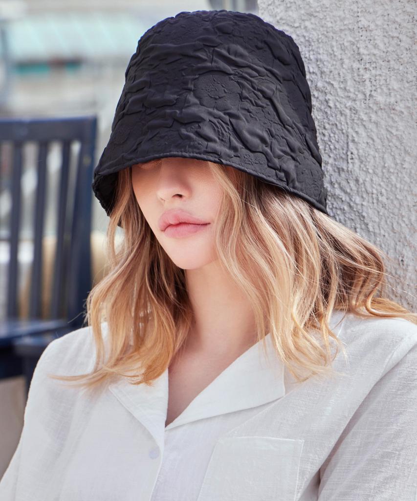 Bajal Embossed Long Label Drop Bucket Hat Black
