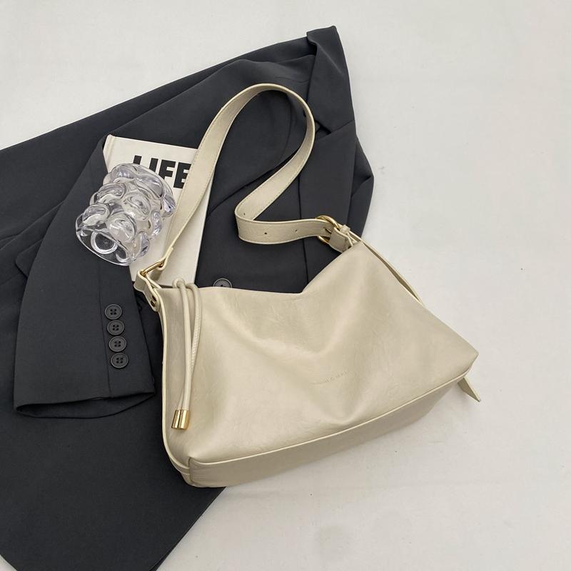 Solid Color Commuter Large Capacity Shoulder Bag Female Leather Crossbody Bag Underarm Dumpling Bag for Women