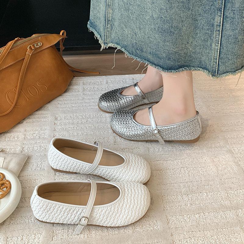 Silver soft sole small word 2025 summer buckle belt new Mary Jane shoes women's shoes woven outer wear fragrant light mouth single shoes