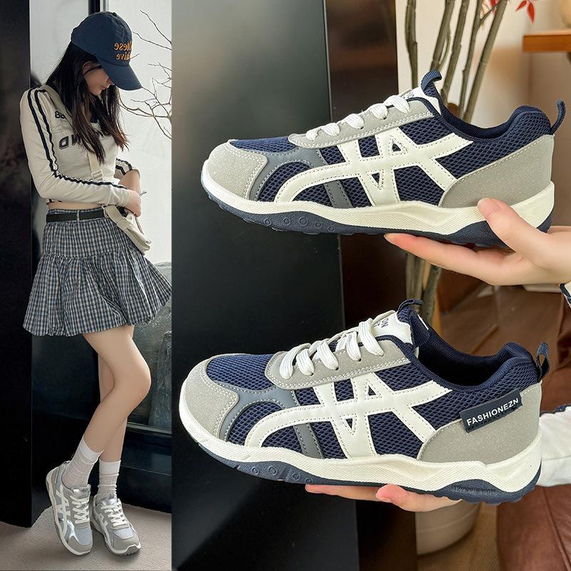 

Korean student sports shoes school season new mesh breathable running shoes color matching lace-up dad shoes 35 синий