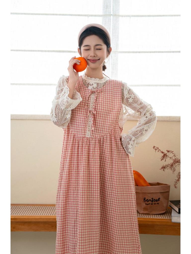 Sweet Lace Plaid Vest Dress: Forest Style, Age-Reducing, Sleeveless & Versatile for Spring/Summer