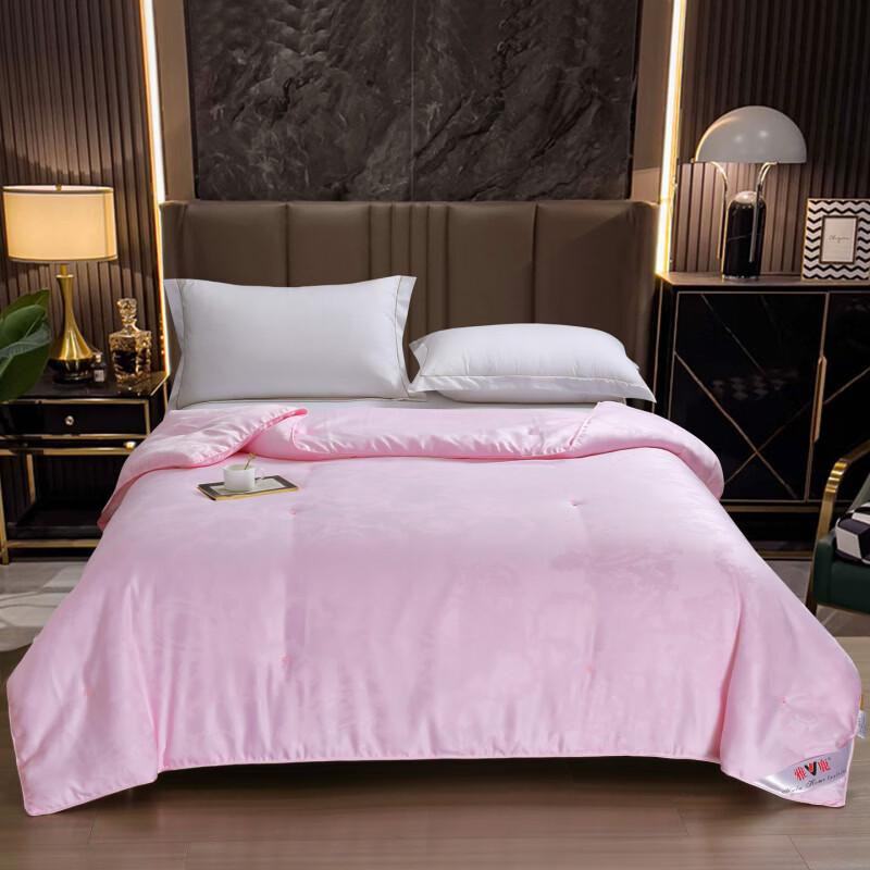 Yalu All-Season Kapok Blend Quilt