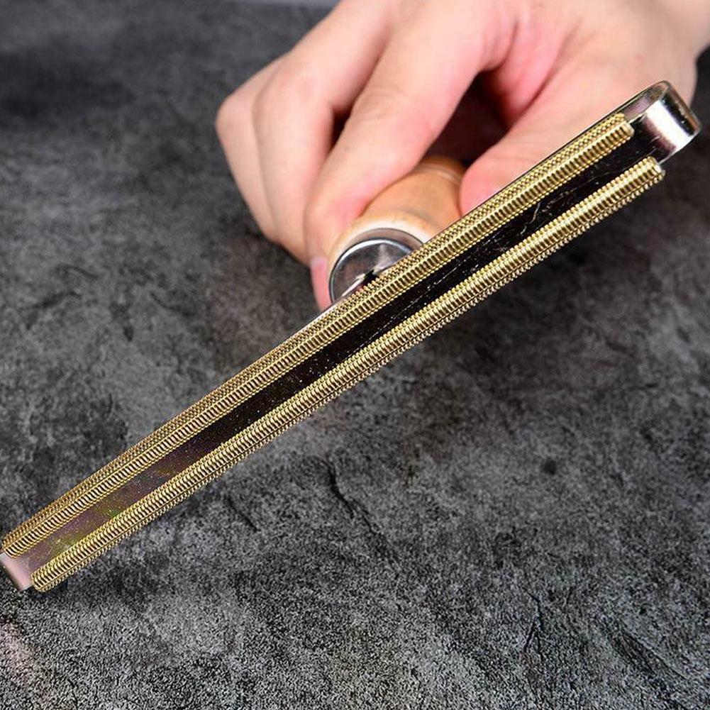 Portable Lint Remover Clothes Fuzz Shaver Restores Your Clothes and Fabrics