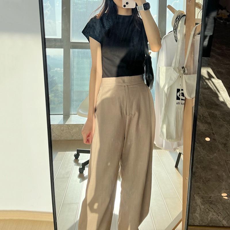 Women's Summer White Slimming Round Neck Short Sleeve T-Shirt: Fashionable, Versatile, and Age-Reducing Basic Top