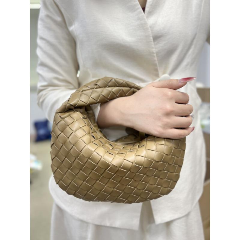 [Lots] Woven bags, portable croissants, shoulder dumplings, bags, fashion