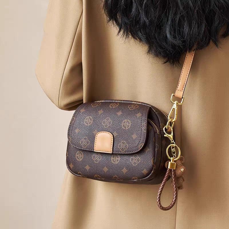 

Versatile Bag for Women, New Crossbody Bag, High-end Commuting Style, Small Round Bag, Women s Large Capacity Shoulder Bag