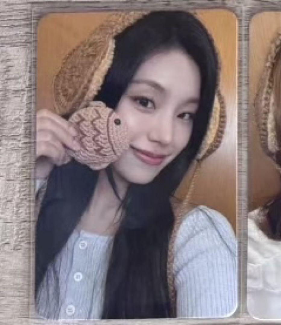 

[Б/У] ITZY Йеджи ЗОЛОТАЯ Лимитированная Фотокарточка Тайяки от Makestar