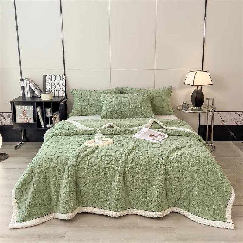 Heart Checkered Blanket Premium Fluffy Plush Blanket for Lover Mom Friends Gifts, Soft Couch Bed Throw Blanket for All Seasons