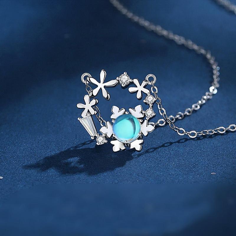 Christmas Snowflake Zircon Necklace Elk Tree Collarbone Chain Exquisite Jewelry For Women Men Holiday Party Gift