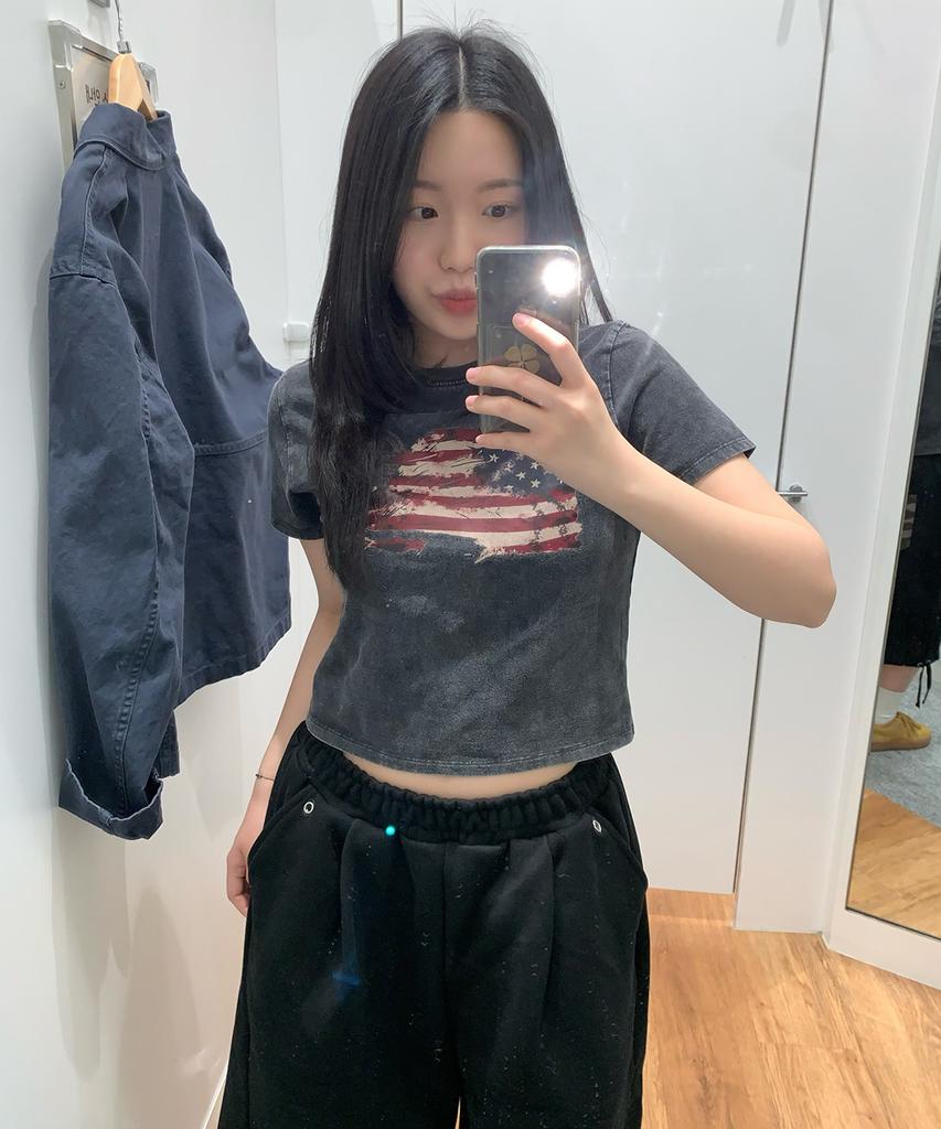 MAHAGRID Washed Flag Crop Tee Black(Mg2Gmft541A)