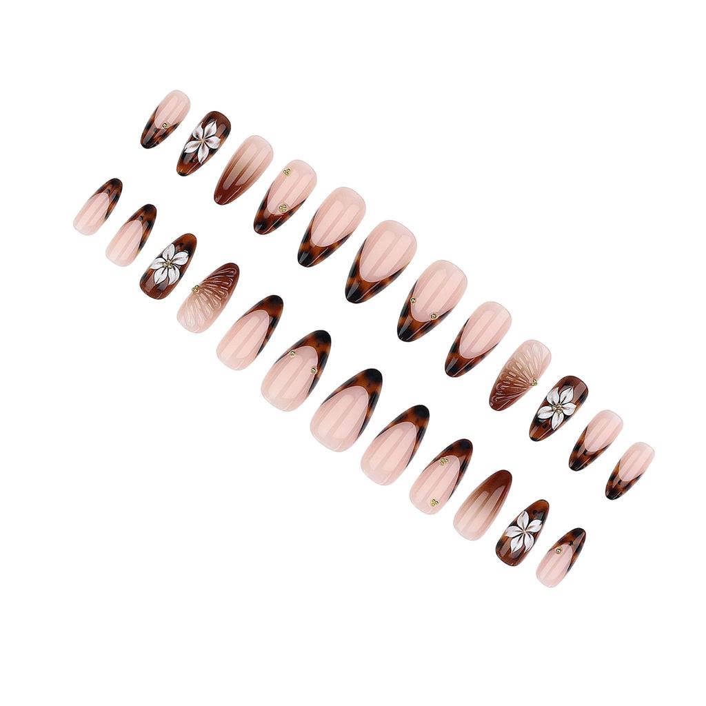 Elegante 3D-geformte florale künstliche Nägel ABS Press-On Nägel Einfache Anwendung Langanhaltend für Hochzeitsveranstaltungen Büro